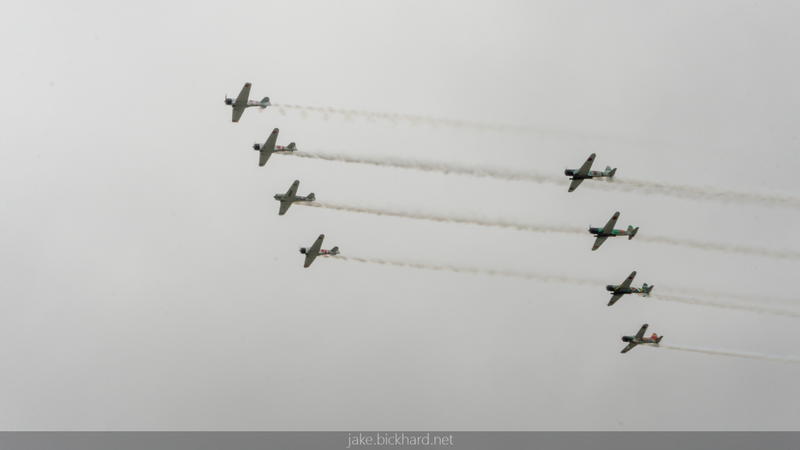 Illustration for article titled Airshow flying pics